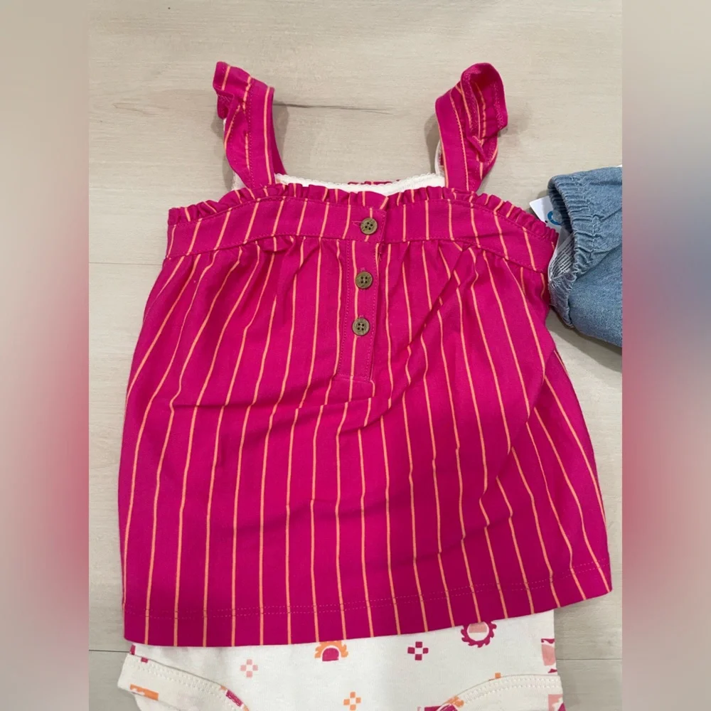 NWT Carter's 3 Piece Set Summer Onesie Top Shorts Girl's 12 Months - Picture 4 of 7